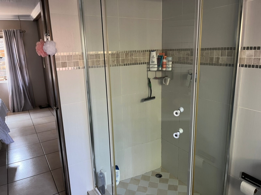 To Let 3 Bedroom Property for Rent in Langenhovenpark Free State